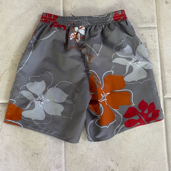 Boy’s Swim Trunks, Size Large Gray Floral Pattern. - Picture 3 of 4